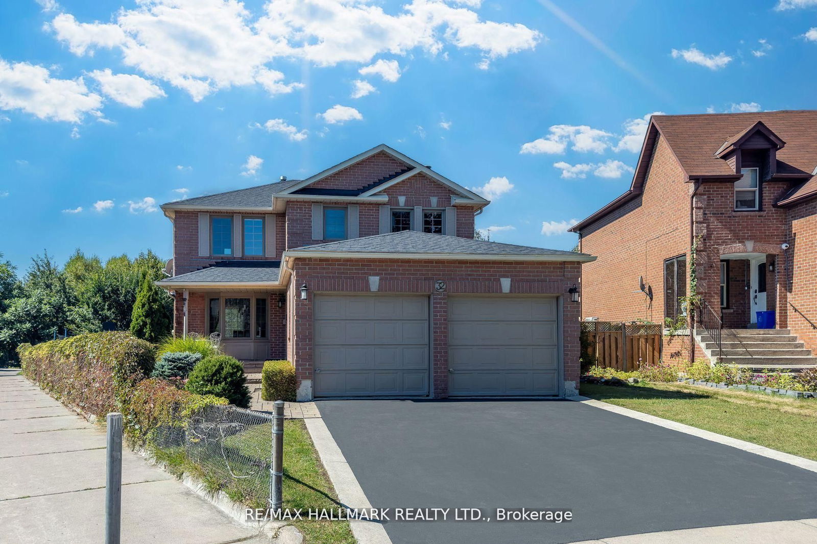Detached House for sale at 32 Noake Crescent, Ajax, Central, L1T 3L4 - MLS: E12120556