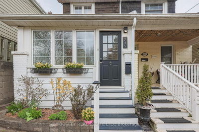 245 Kenilworth Ave, Toronto - The Beaches