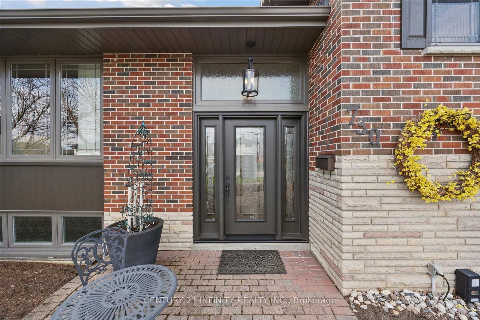 Detached House for sale at 730 Gibbons Street, Oshawa, Northglen, L1J 5A2 - MLS: E12120773
