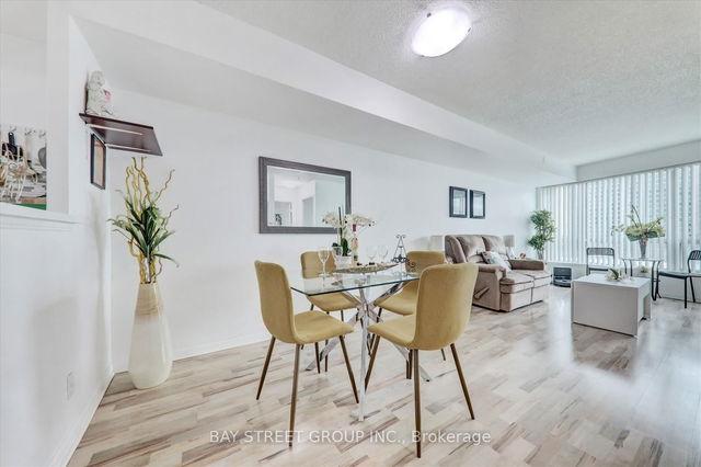 306 - 8 Lee Centre Drive