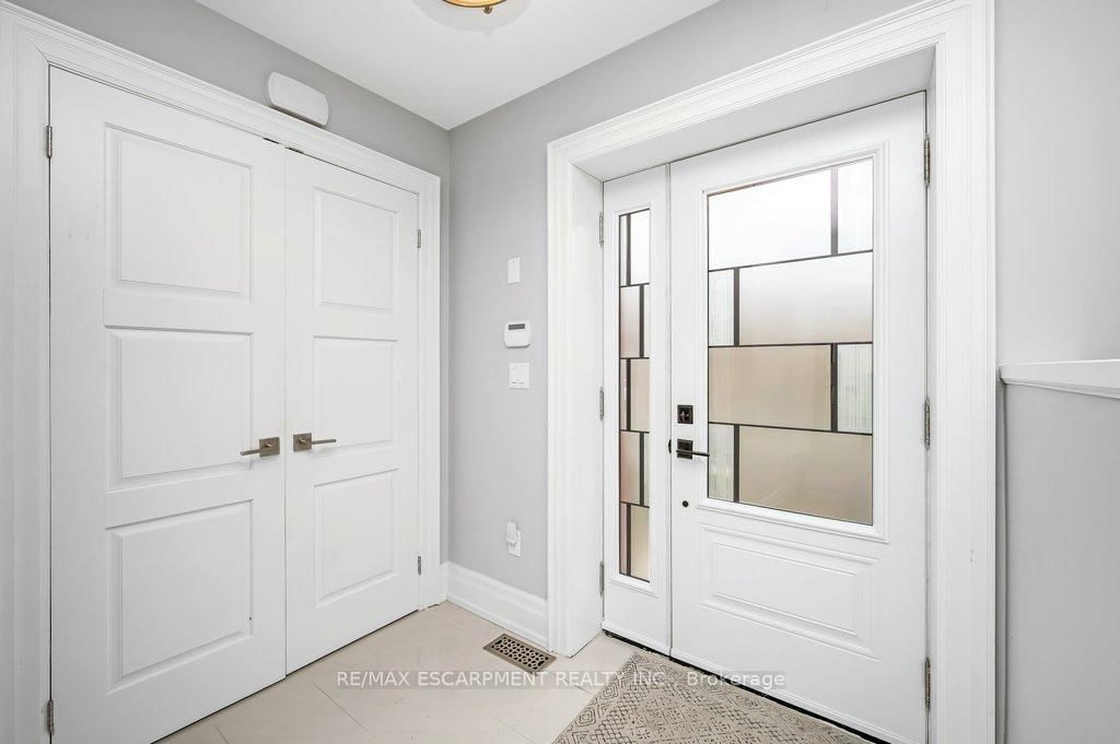 Detached House for sale at 820 Cosburn Avenue, Toronto, East York, M4C 2W1 - MLS: E12121729