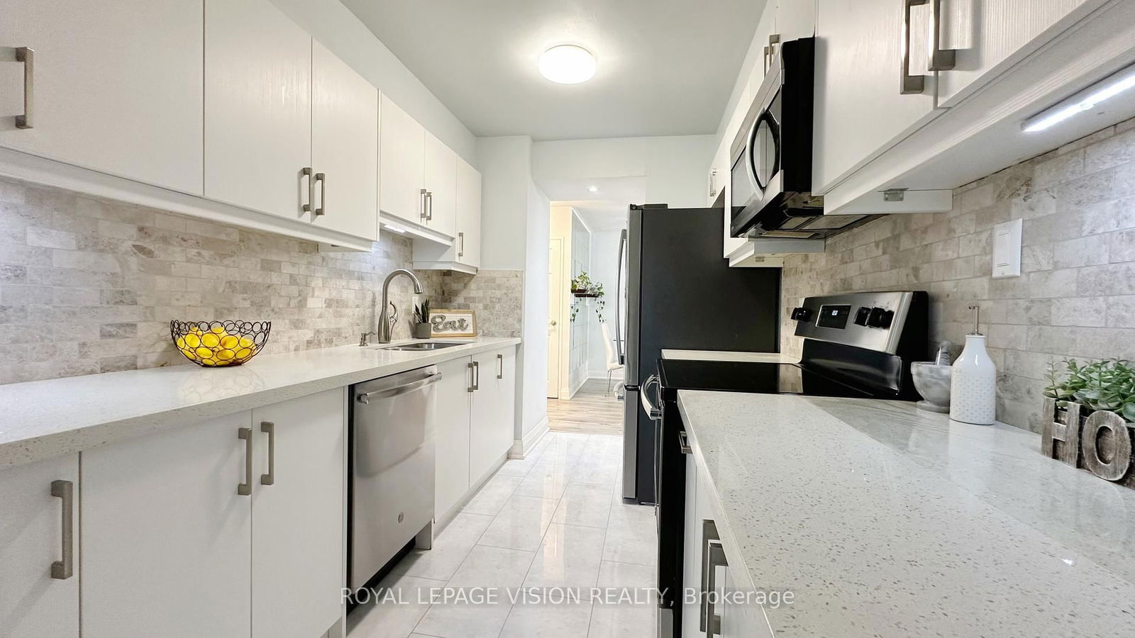 Condo for sale at 208-45 Silver Springs Boulevard, Toronto, L'Amoreaux, M1V 1R2 - MLS: E12121828