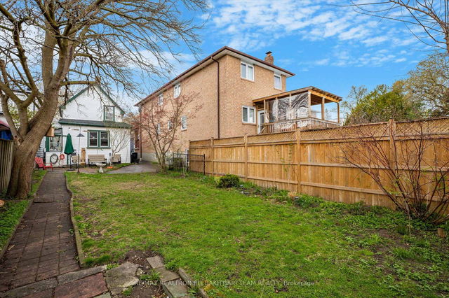 43 King Edward Avenue