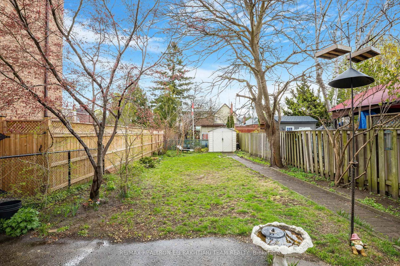 Detached House for sale at 43 King Edward Avenue, Toronto, Woodbine-Lumsden, M4C 5J5 - MLS: E12121939