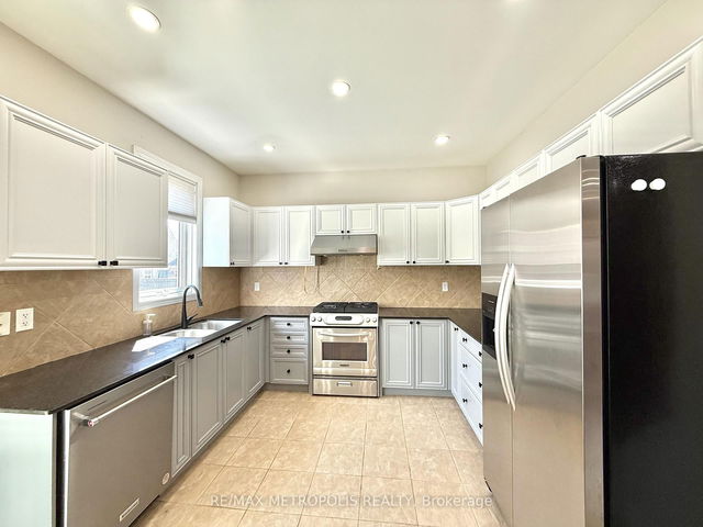 MAIN - 72 Loughlin Hill Crescent