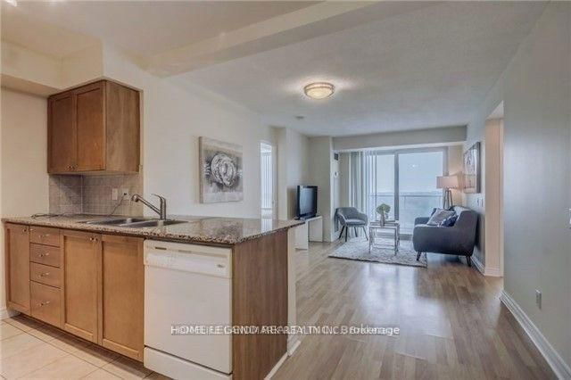 1214 - 83 Borough Drive