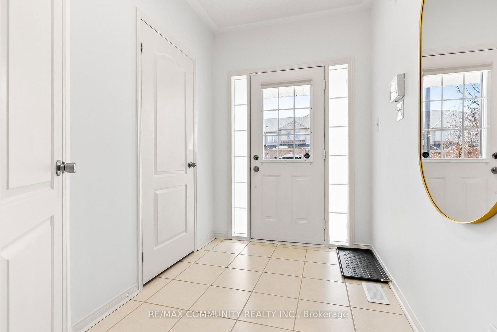 Townhouse for sale at 28 Beer Crescent, Ajax, South East, L1S 0A4 - MLS: E12122511