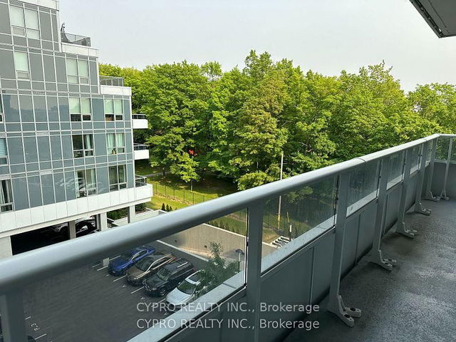 502 - 3121 Sheppard Avenue