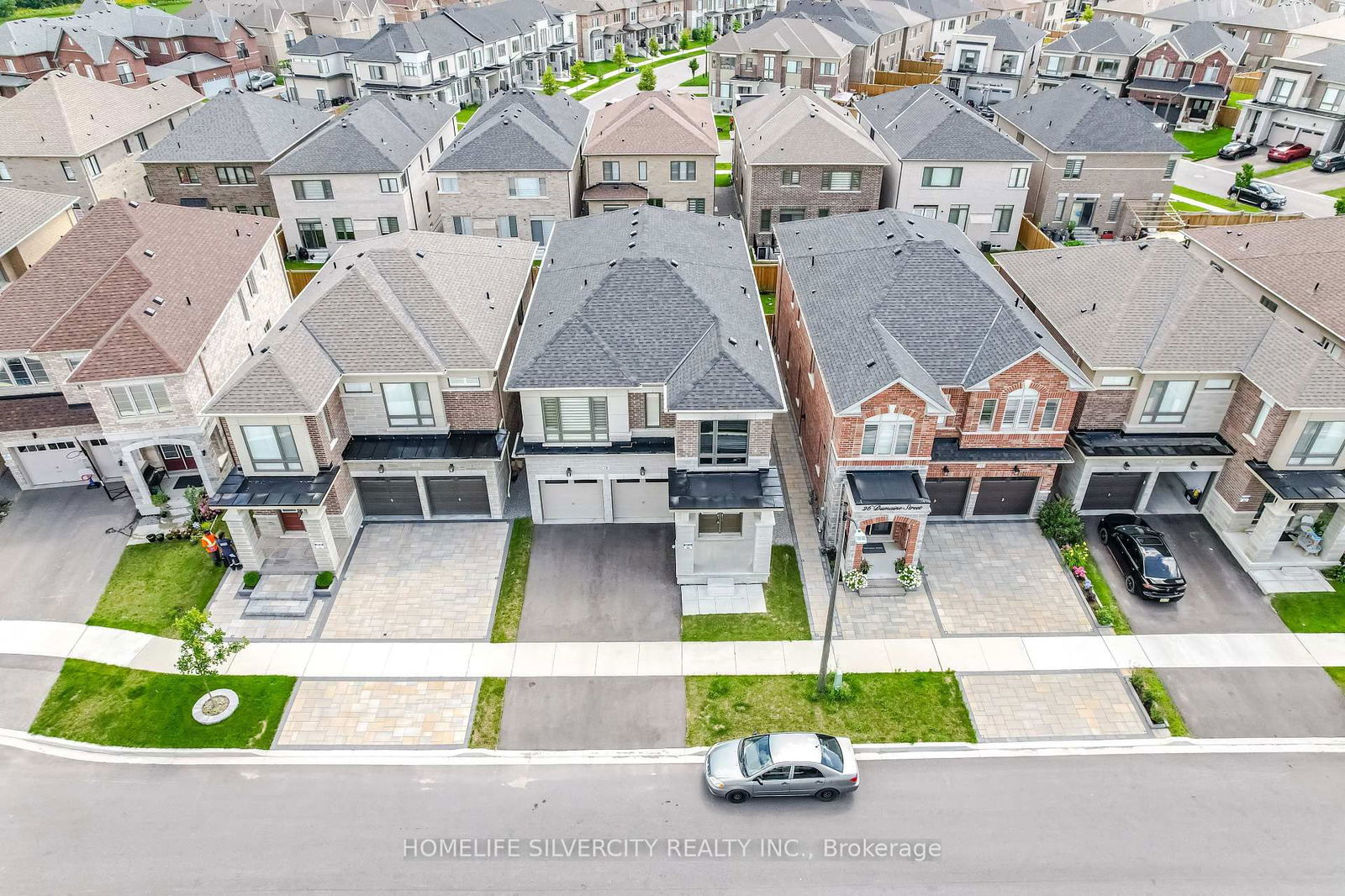 Detached House for sale at 24 DUMAINE Street, Whitby, Williamsburg, L1P 0G8 - MLS: E12122927