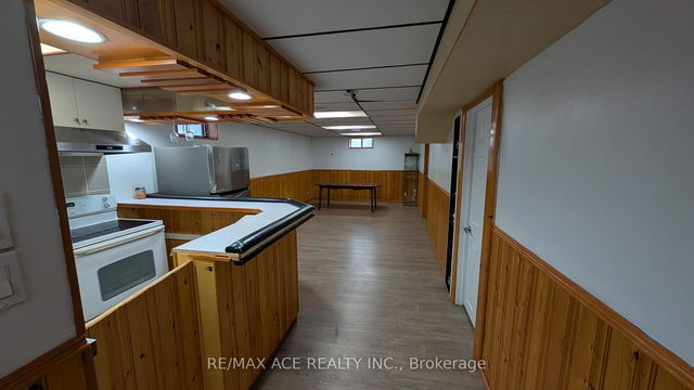 Bsmt - 271 Braymore Boulevard