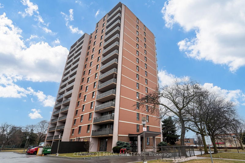 home for sale on 101-2721 Victoria Park Avenue