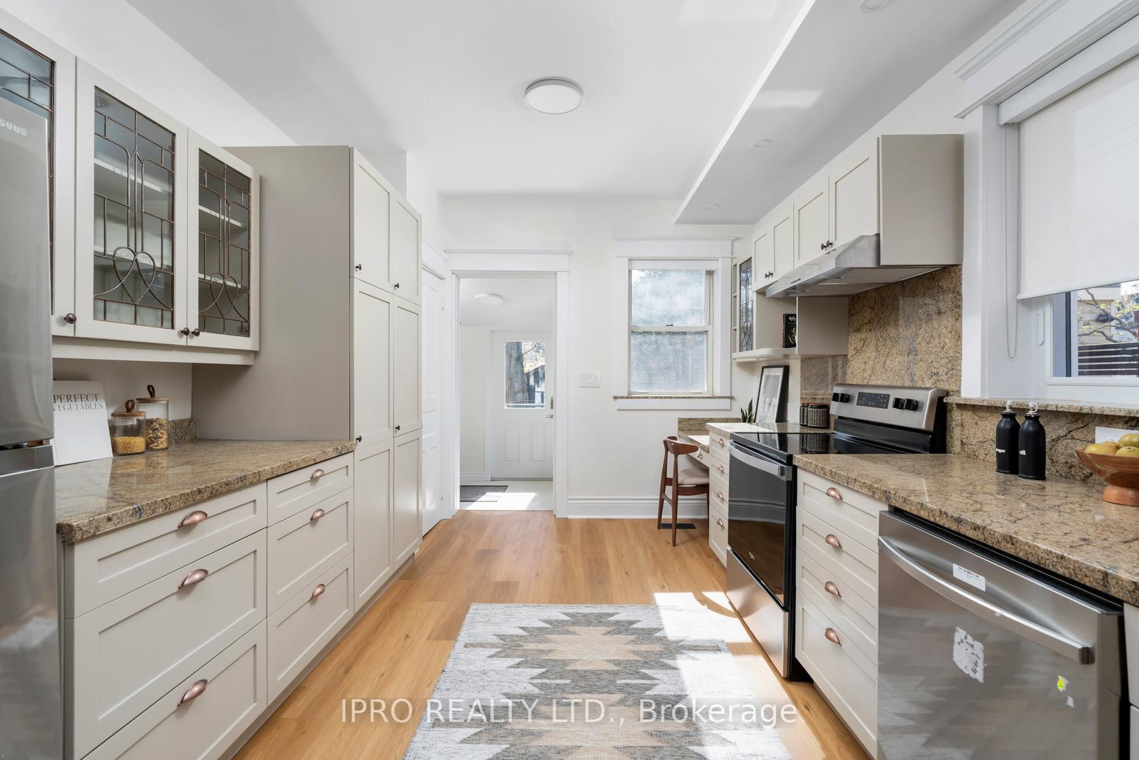 Listing Image 22