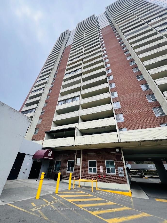 Condo for sale at 1108-5 Massey Square, Toronto, Crescent Town, M4C 5L6 - MLS: E12123786