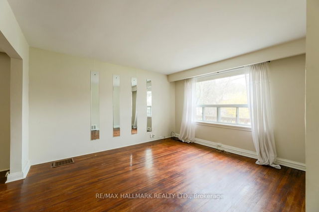 9 Latham Avenue