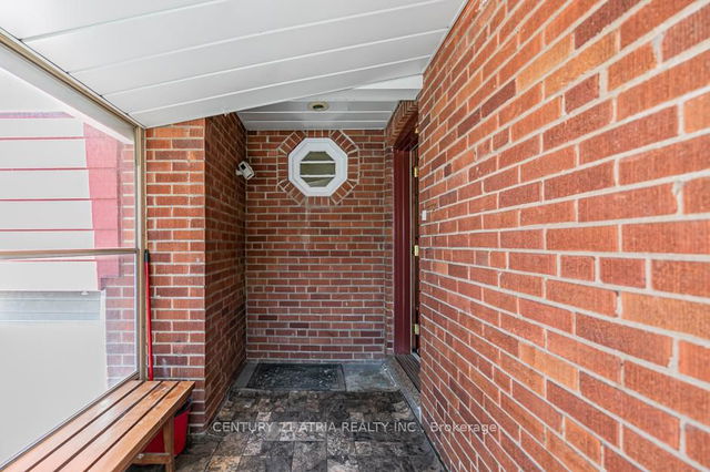 22 Dyson Boulevard
