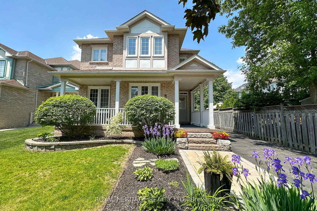 8 Bedell Crescent