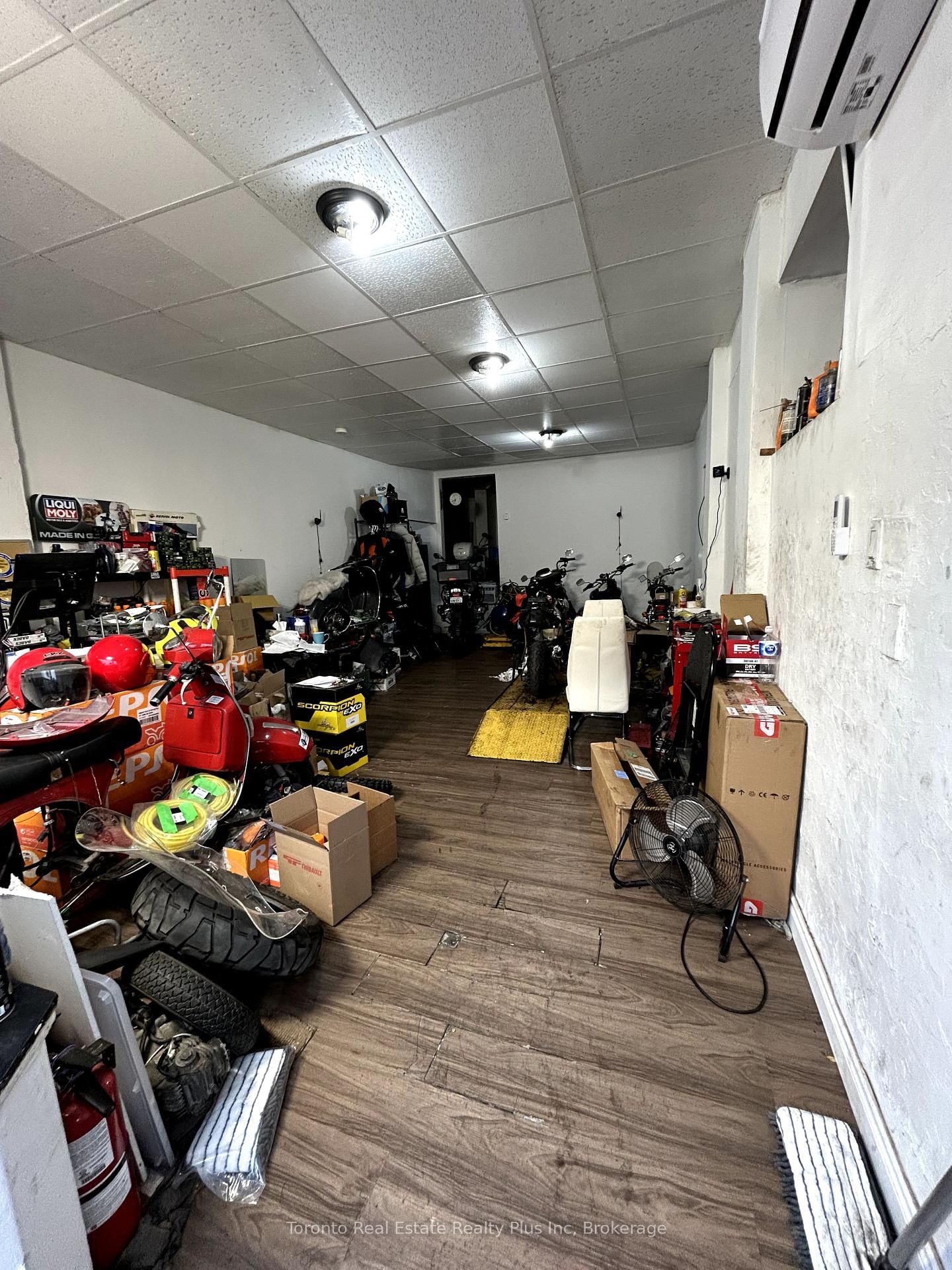 1295 Gerrard Street E, Unit Front - Photo 2
