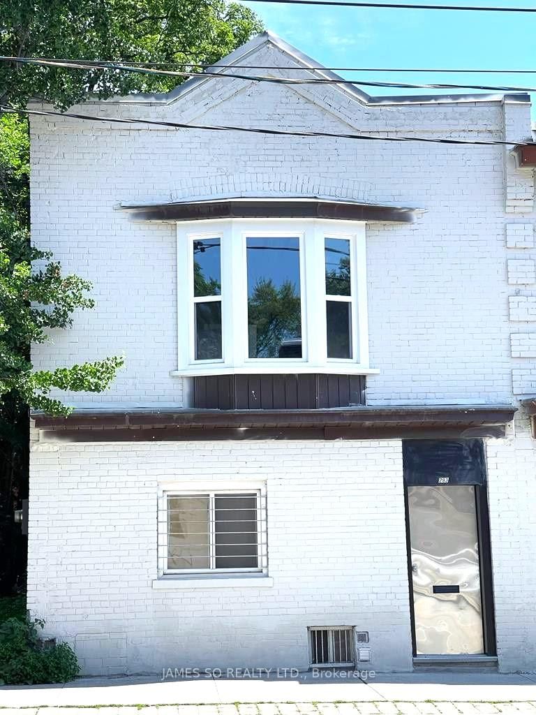 home for lease on Main Floor-293 Broadview Avenue