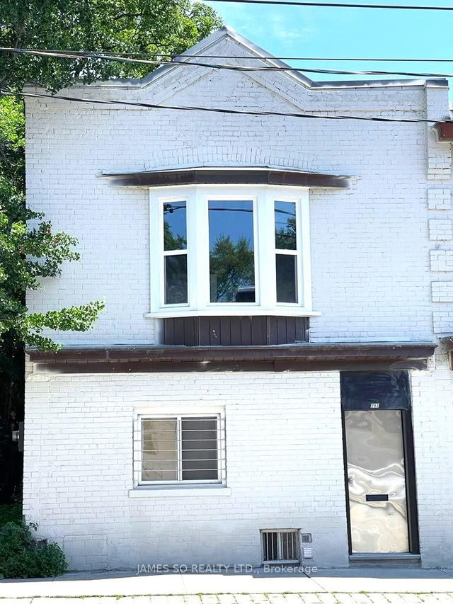 Main Floor - 293 Broadview Avenue