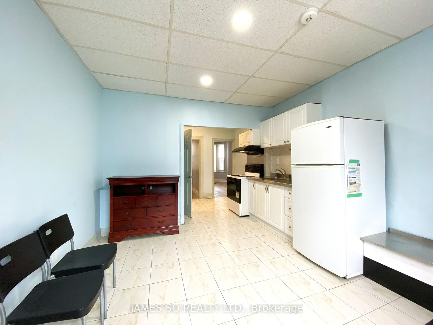 Townhouse for lease at Main Floor-293 Broadview Avenue, Toronto, South Riverdale, M4M 2G8 - MLS: E12125359