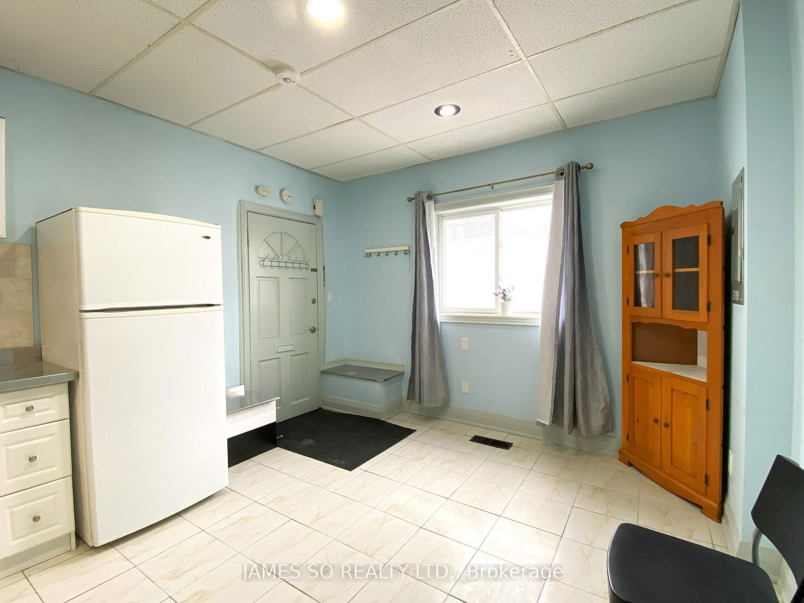 Townhouse for lease at Main Floor-293 Broadview Avenue, Toronto, South Riverdale, M4M 2G8 - MLS: E12125359