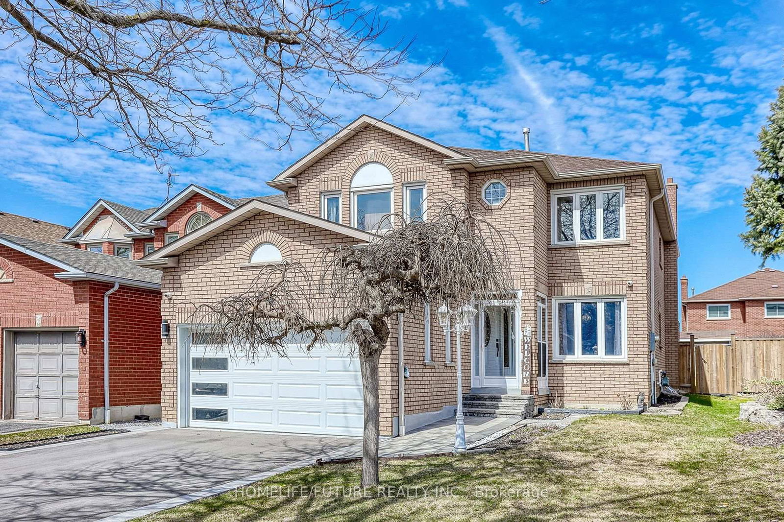 Detached House for sale at 56 Ringwood Drive, Whitby, Rolling Acres, L1R 1Y7 - MLS: E12125531