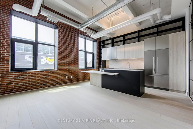 405 - 150 Logan Avenue
