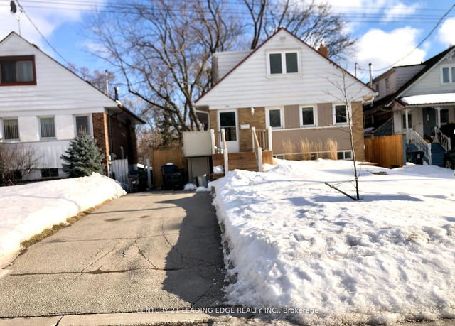 Main and 2nd Floor - 139 Roebuck Drive