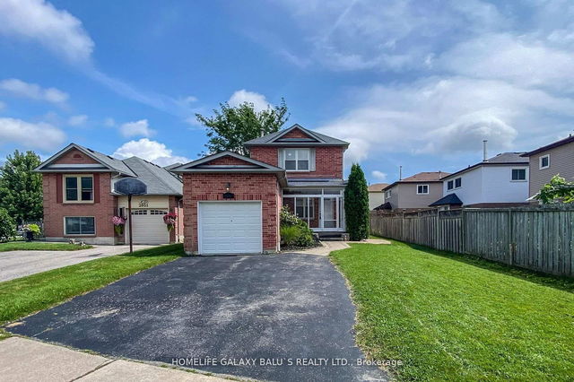 ---Main - 2049 Blue Ridge Crescent