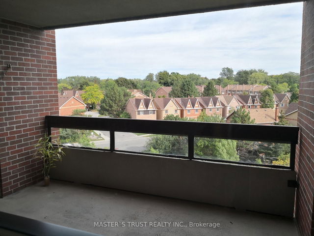 502 - 2365 Kennedy Road