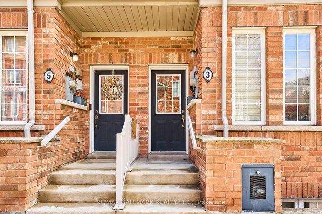 3 Philpott Gardens