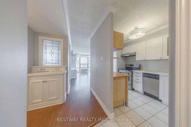 403 - 1535 Diefenbaker Court