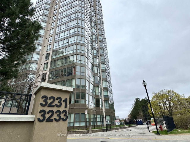 807 - 3231 Eglinton Avenue