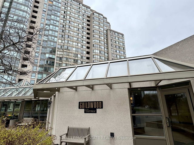 807 - 3231 Eglinton Avenue