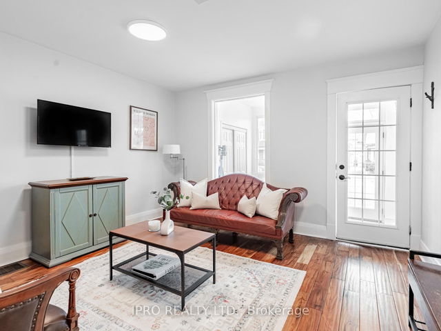 111 Chisholm Avenue