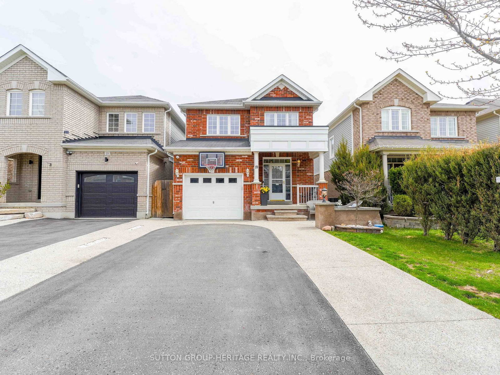 Property at 19 Arnold Johnston