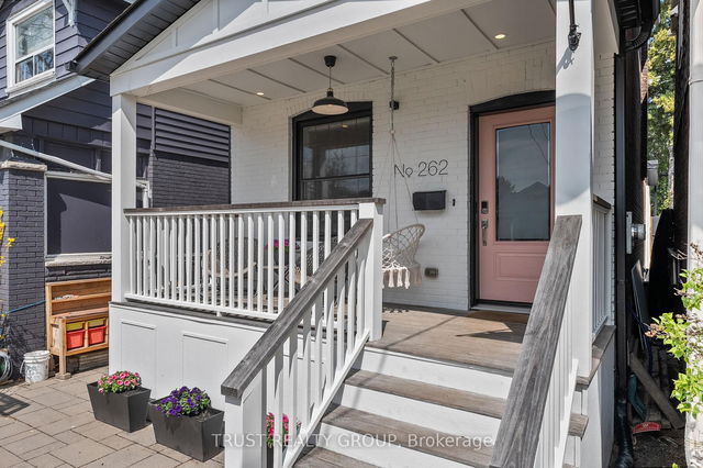 262 Queensdale Avenue