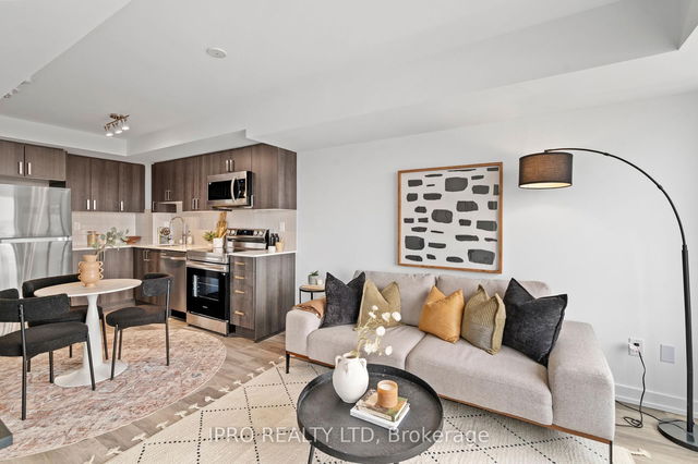 909 - 1435 Celebration Drive