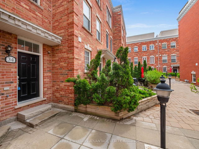 34 Fairhead Mews