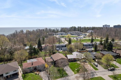 77 Toynbee Tr, Toronto - Guildwood image-0-1