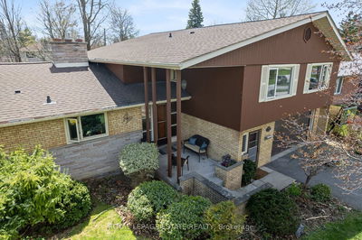 77 Toynbee Tr, Toronto - Guildwood image-0-4