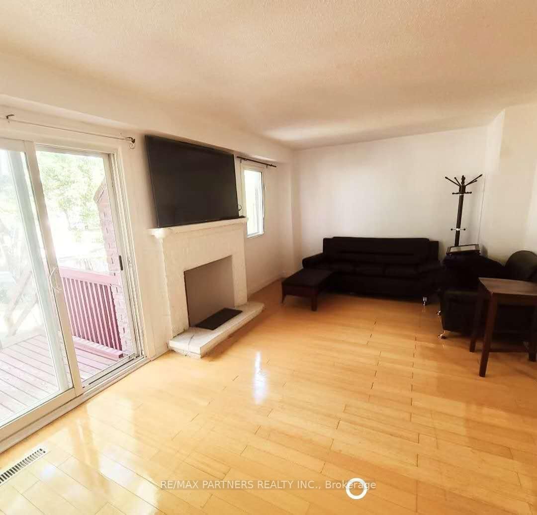 Detached House for sale at 73 Treetops Court, Toronto, Milliken, M1V 2B9 - MLS: E12127616