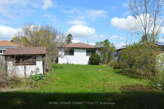 24 Blackwater Crescent