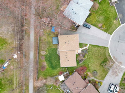 8 Graham Crt, Ajax - South East image-0-3
