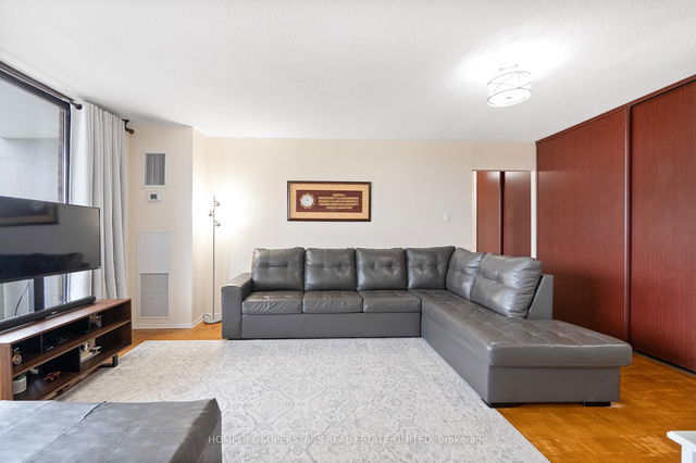 409 - 301 Prudential Drive