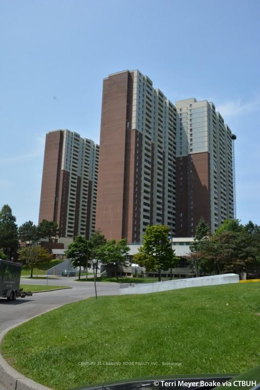 1511 - 5 Massey Square
