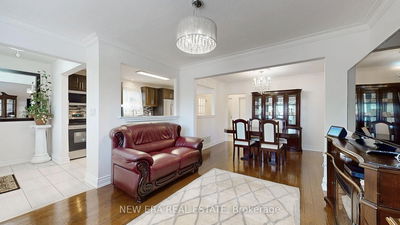 1 Fairbourne Cres, Toronto - Clairlea-Birchmount image-0-3