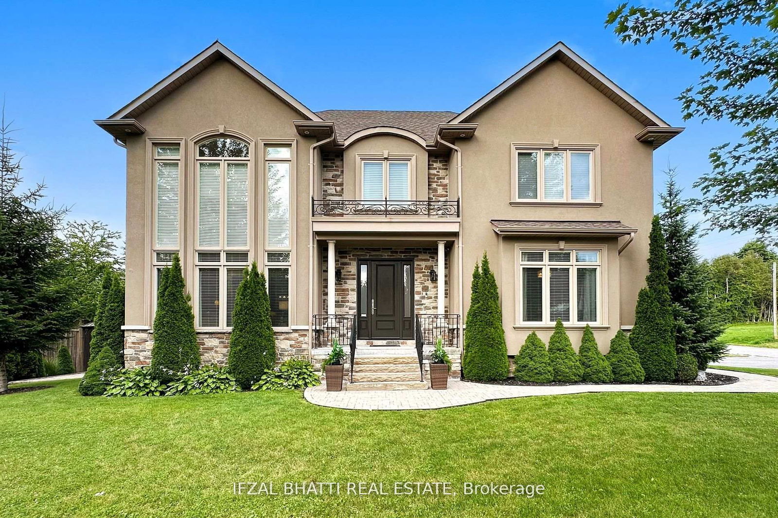 Property at 14 Glenview