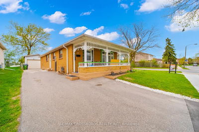 32 Lighthall Cres, Toronto - Malvern image-0-3