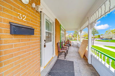 32 Lighthall Cres, Toronto - Malvern image-0-4